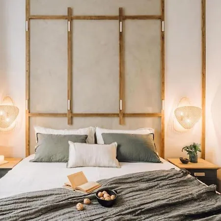 Salonga - 1 Bedroom And Balcony In Eixample Esquerra