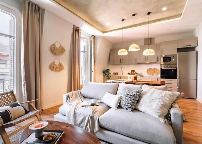 Salonga - 1 Bedroom And Balcony In Eixample Esquerra *